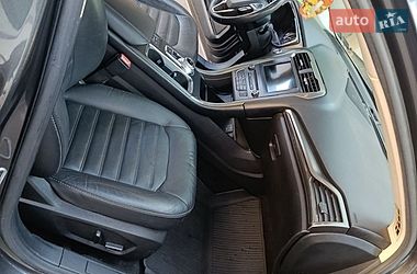 Седан Ford Fusion 2016 в Сторожинце