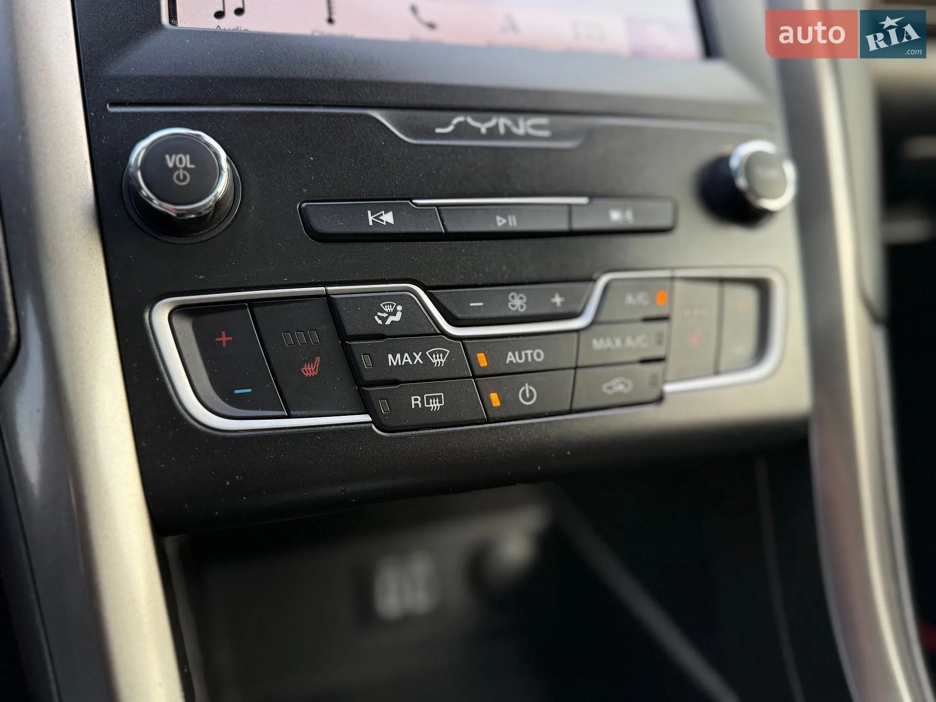 2019 Ford Fusion - мініатюра 25