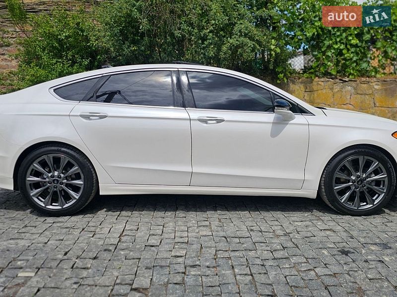 Седан Ford Fusion 2016 в Теребовлі