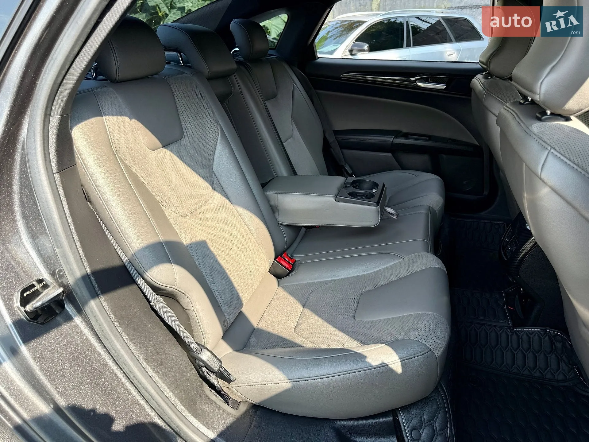 2017 Ford Fusion - мініатюра 12