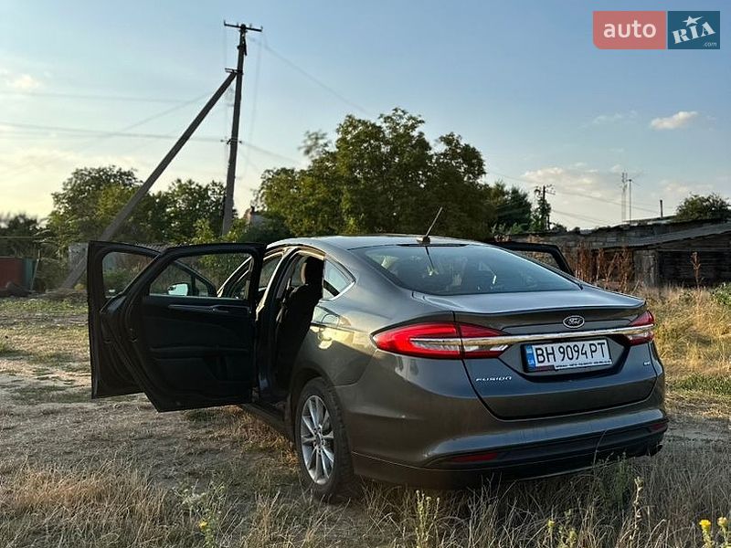 Седан Ford Fusion 2016 в Одесі