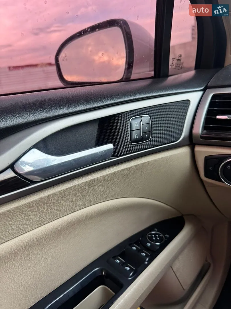 2013 Ford Fusion - мініатюра 16