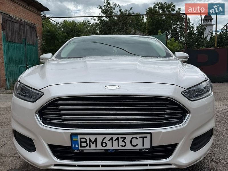 Седан Ford Fusion 2015 в Лебедине