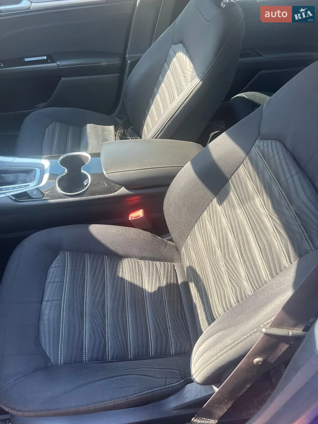 2016 Ford Fusion - мініатюра 16