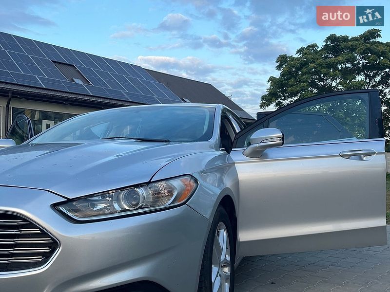 Седан Ford Fusion 2014 в Измаиле