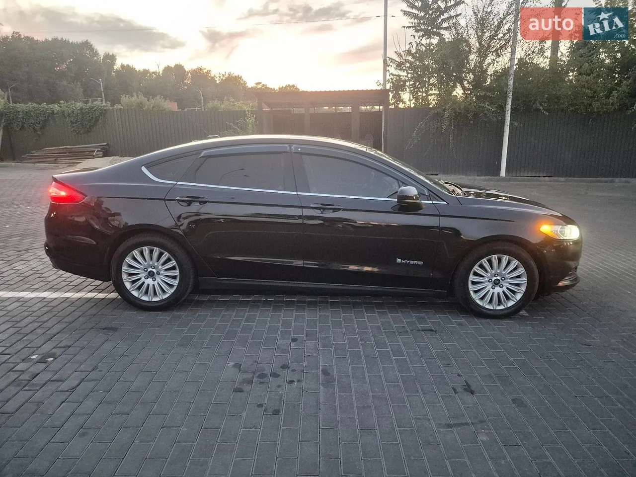 2016 Ford Fusion - мініатюра 19