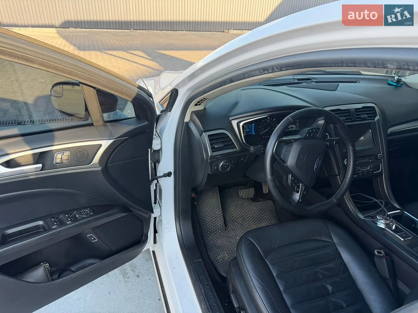 2017 Ford Fusion - мініатюра 19