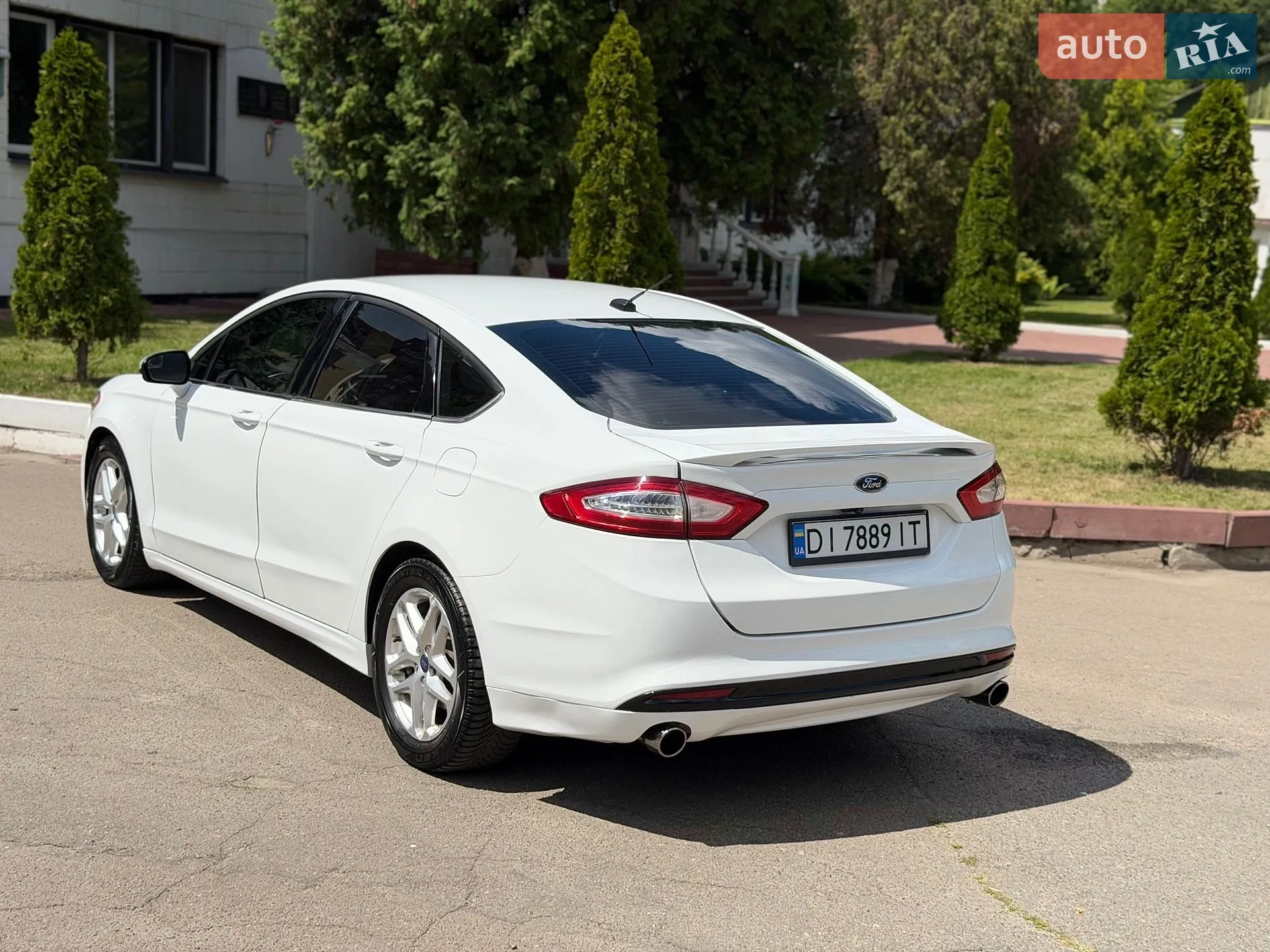 2015 Ford Fusion - мініатюра 11