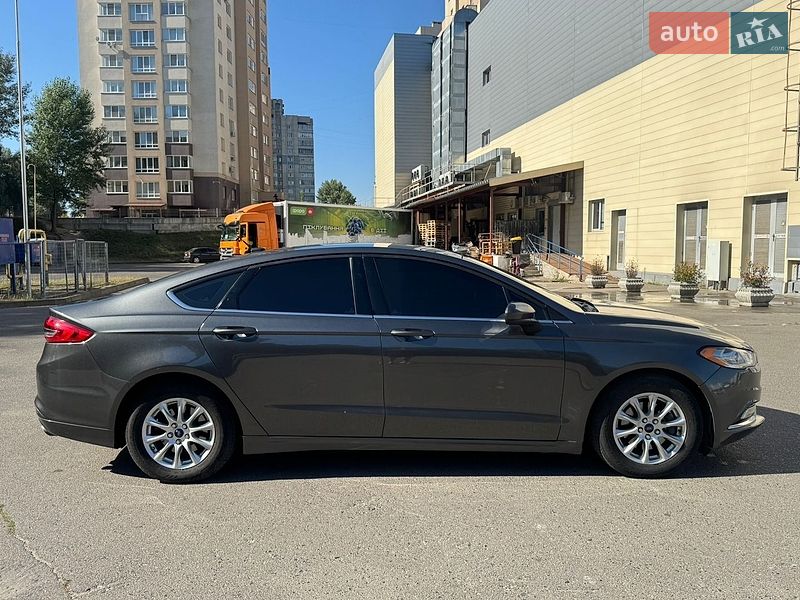Седан Ford Fusion 2017 в Сумах