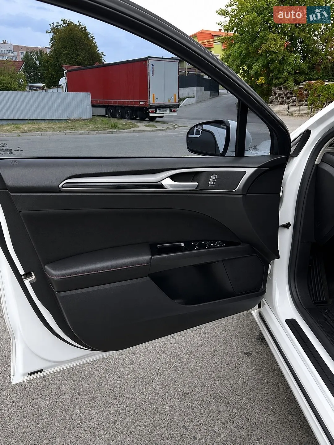 2016 Ford Fusion - мініатюра 20