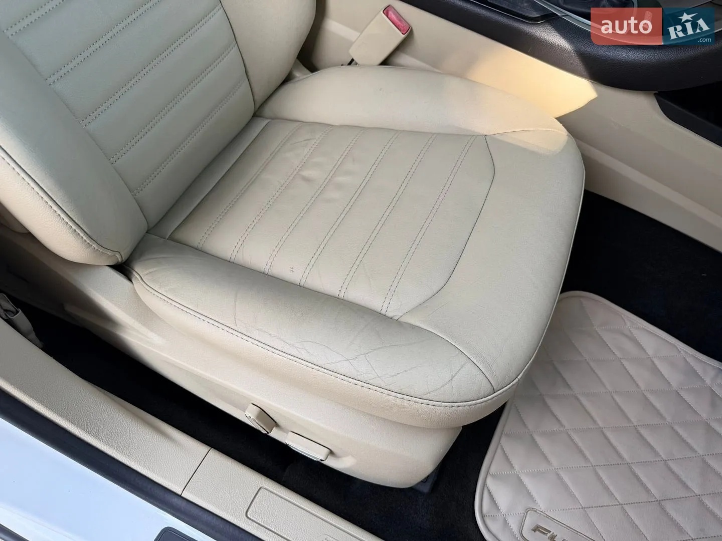 2016 Ford Fusion - мініатюра 28