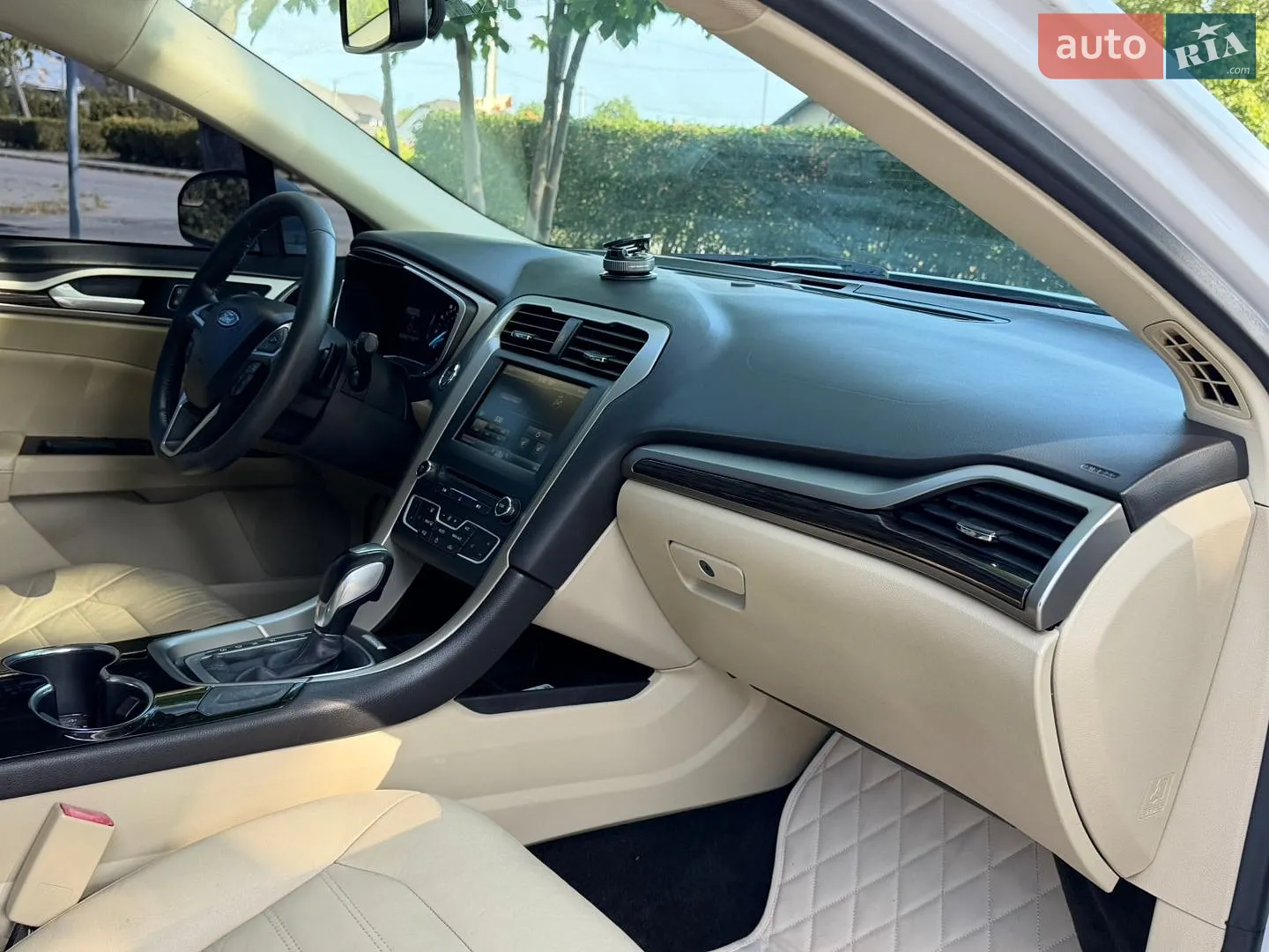 2016 Ford Fusion - мініатюра 32