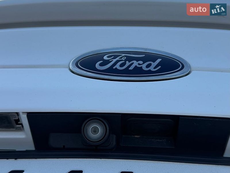 Седан Ford Fusion 2015 в Києві