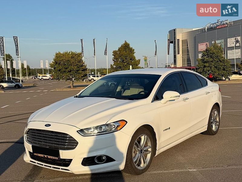Седан Ford Fusion 2015 в Києві