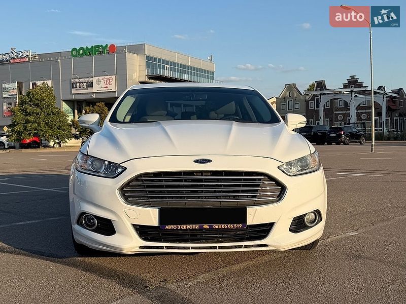 Седан Ford Fusion 2015 в Києві