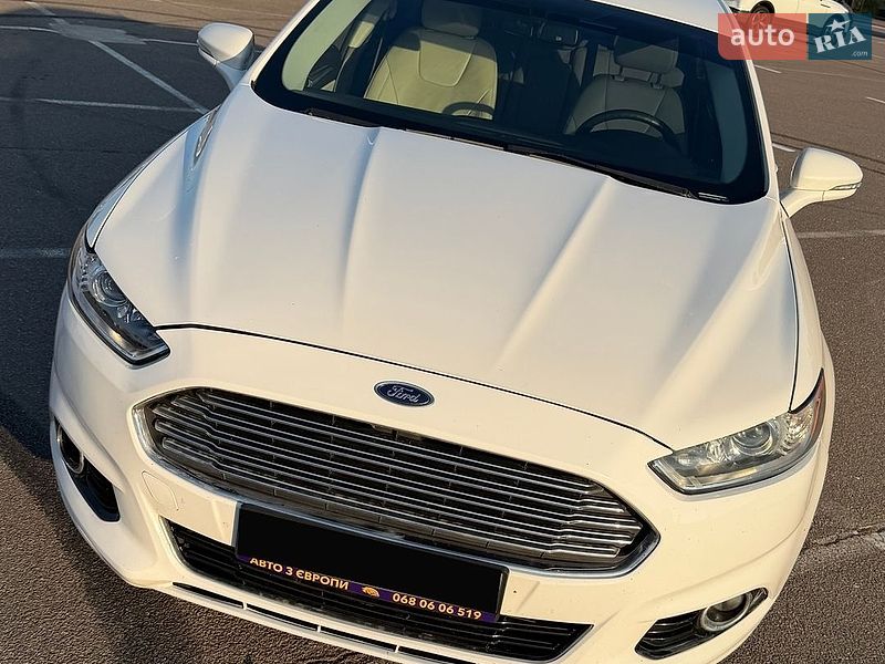 Седан Ford Fusion 2015 в Києві