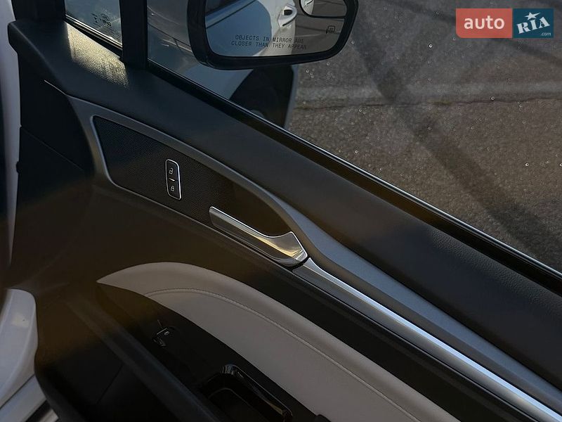 Седан Ford Fusion 2015 в Києві