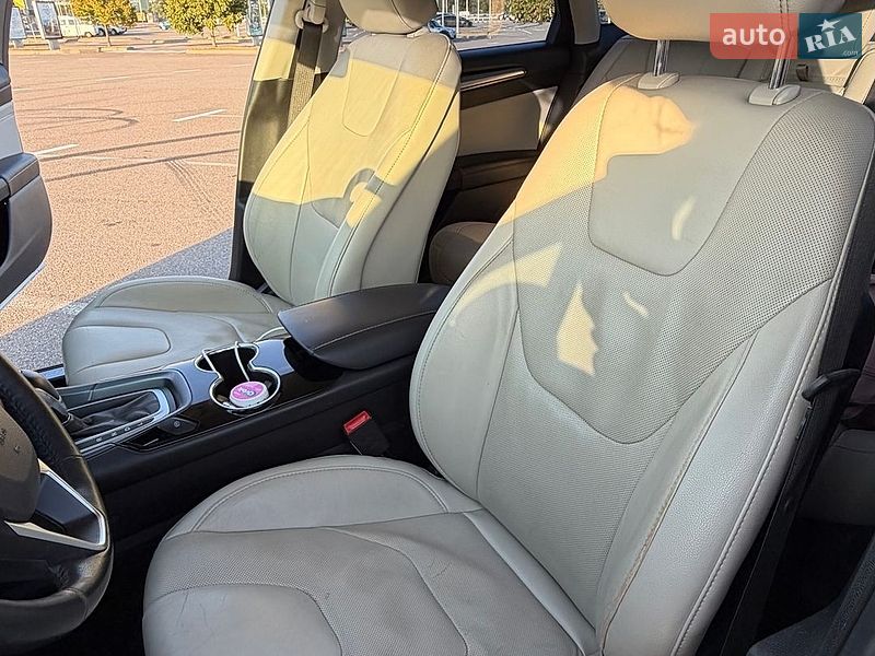 Седан Ford Fusion 2015 в Києві