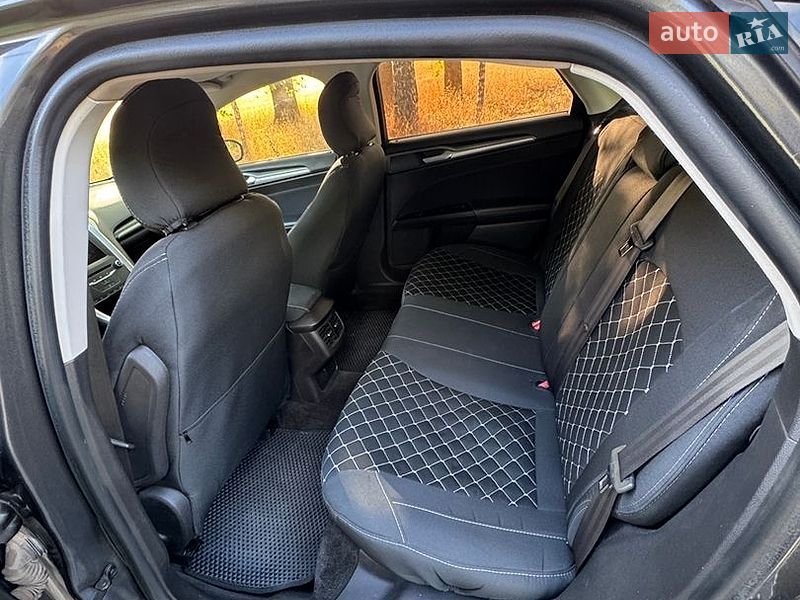 Седан Ford Fusion 2015 в Шостке