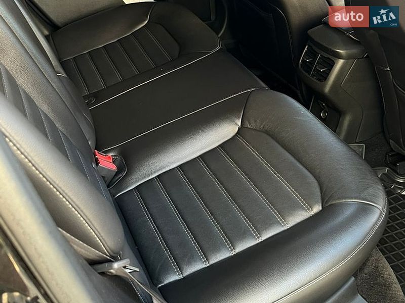 Седан Ford Fusion 2014 в Ивано-Франковске
