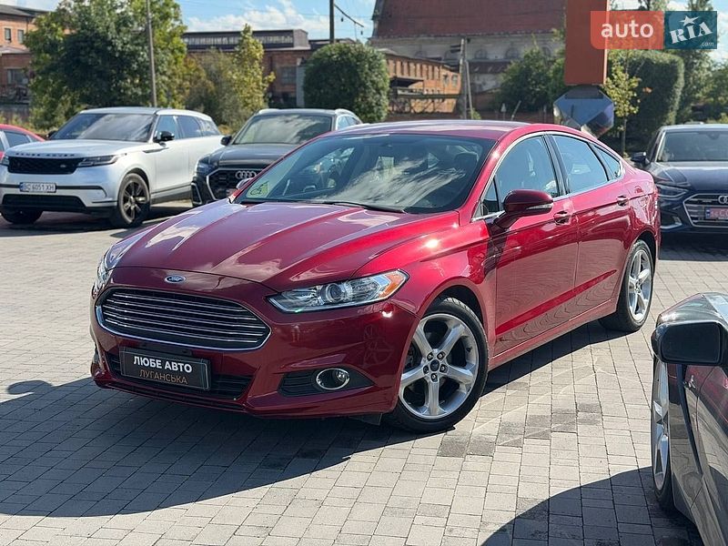 Седан Ford Fusion 2015 в Львові