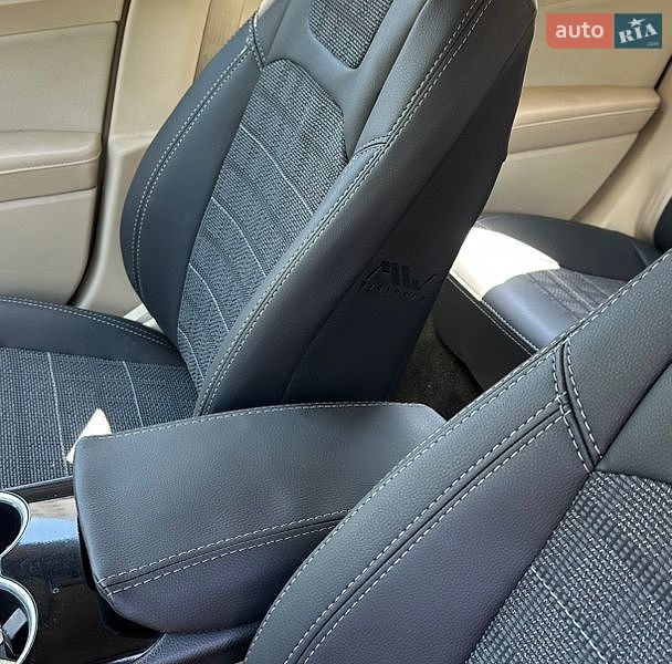 Седан Ford Fusion 2015 в Днепре