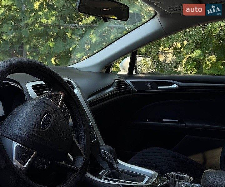 Ford Fusion 2016