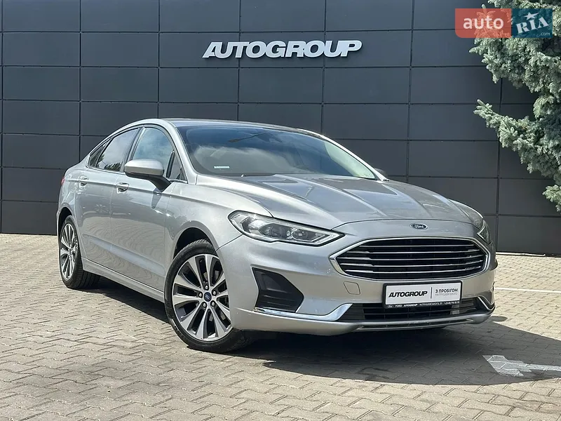 Ford Fusion 2020