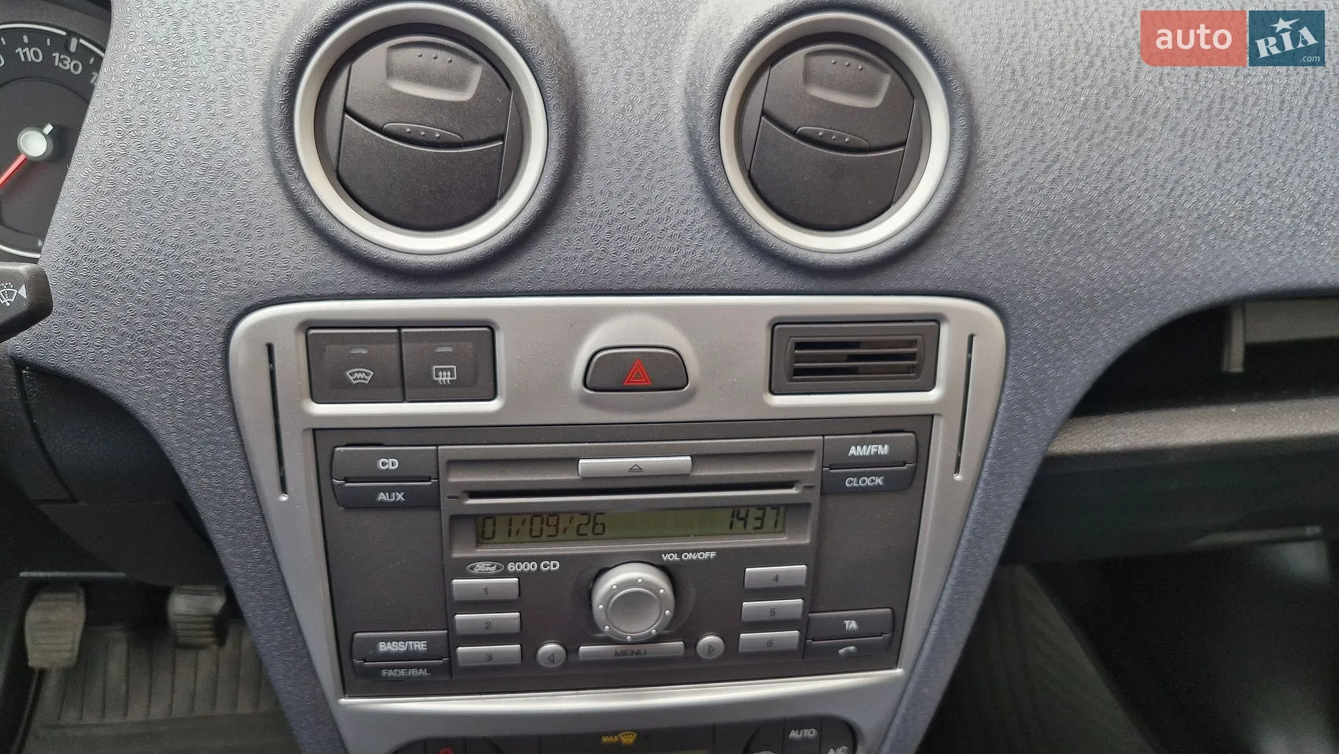 2011 Ford Fusion - мініатюра 35