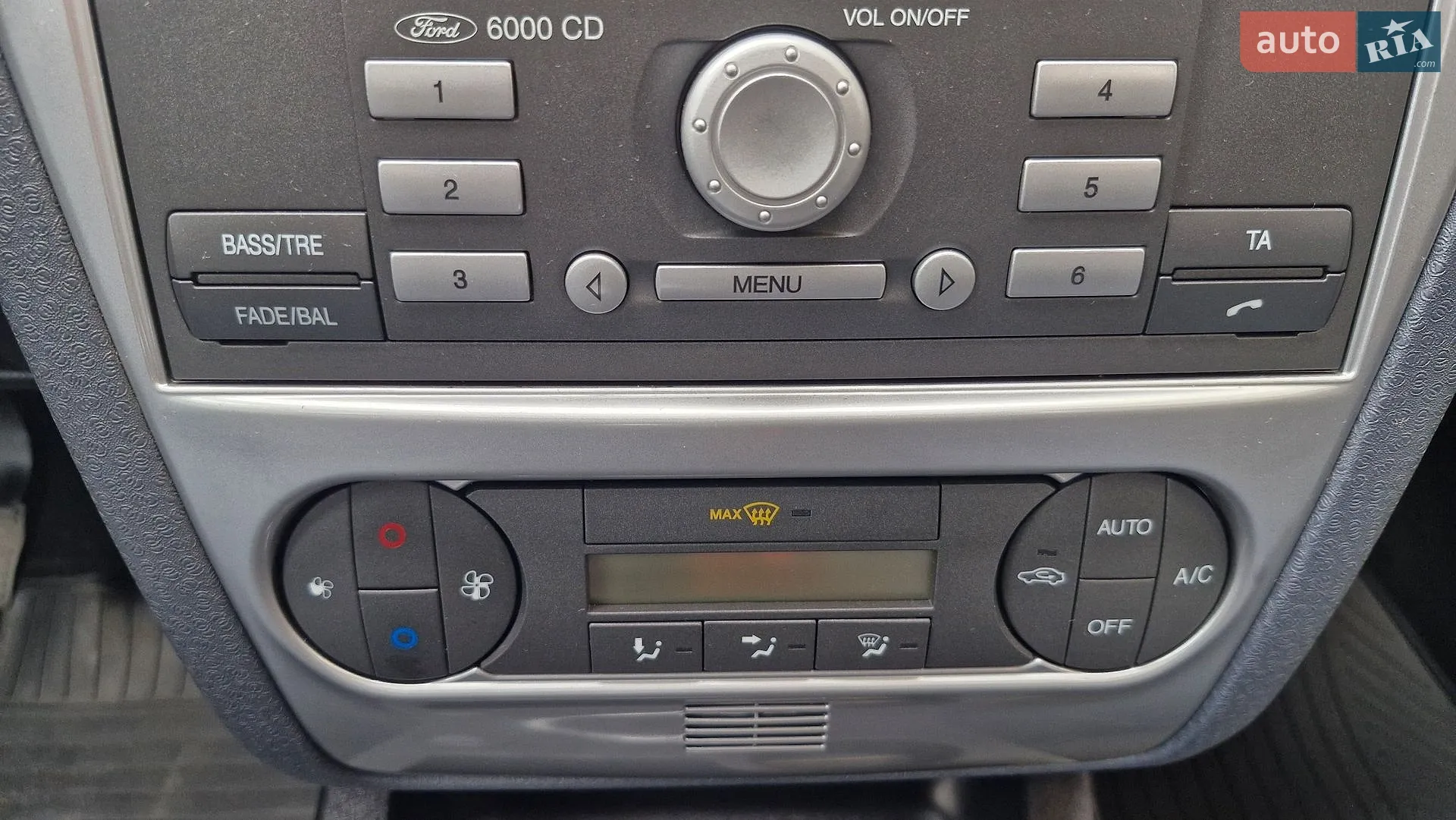 2011 Ford Fusion - мініатюра 36