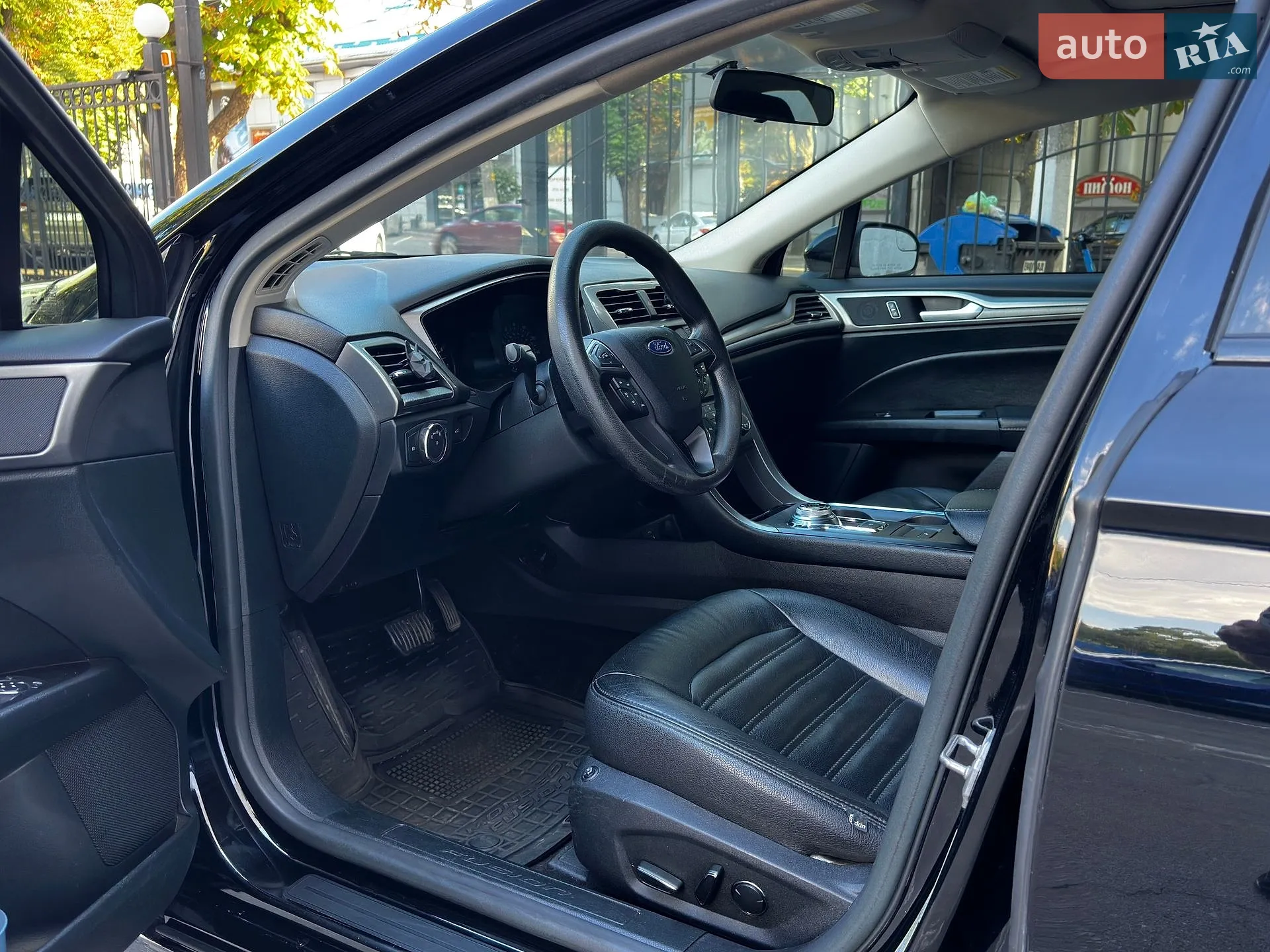 2016 Ford Fusion - мініатюра 29