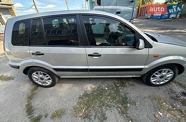 Хетчбек Ford Fusion 2005 в Запоріжжі