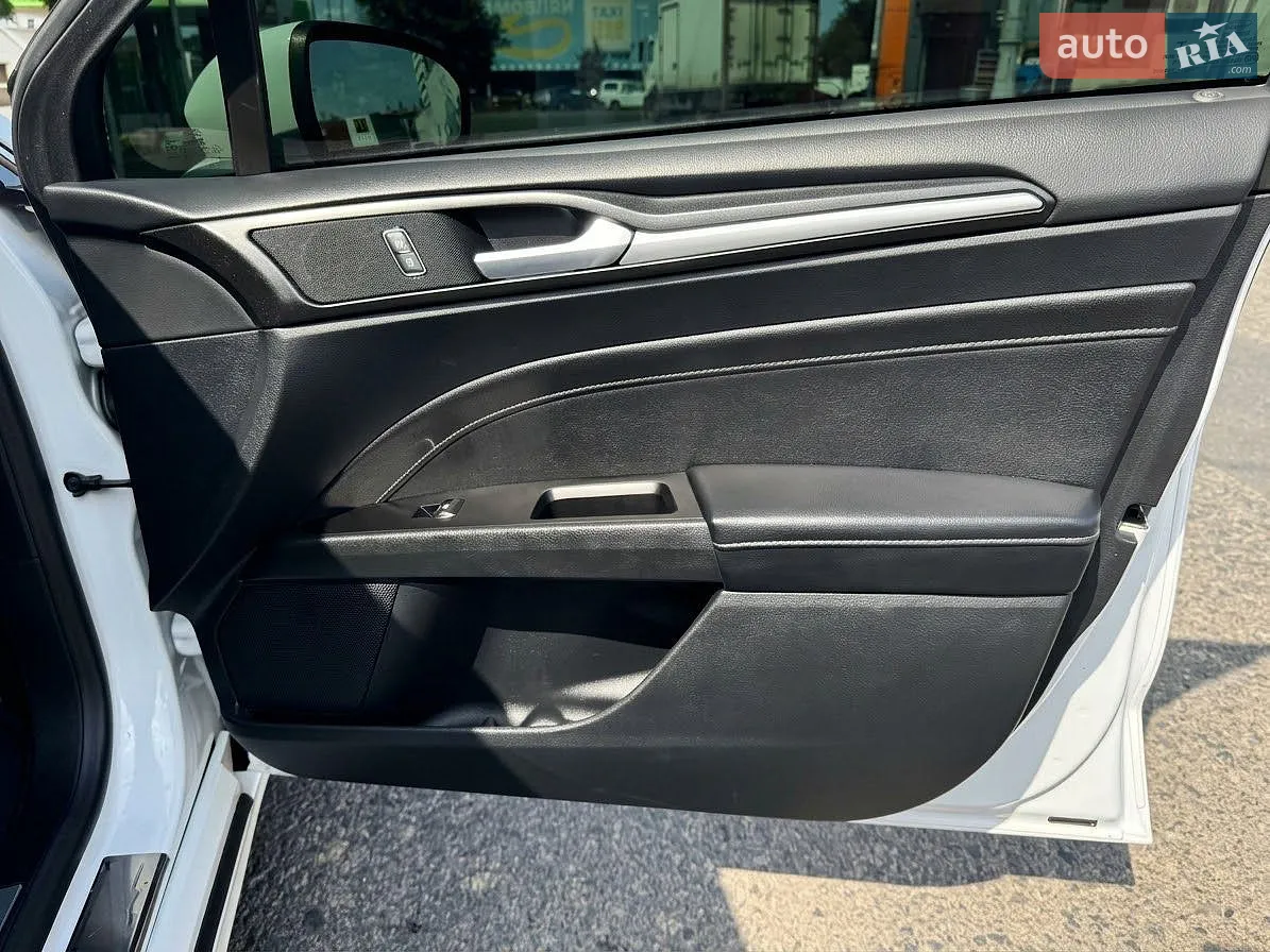 2019 Ford Fusion - мініатюра 17