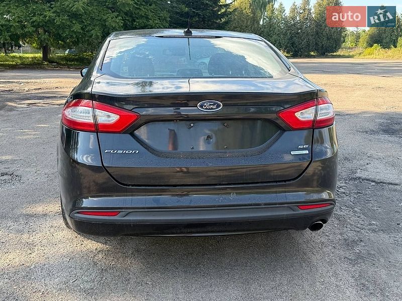 Седан Ford Fusion 2014 в Дрогобыче