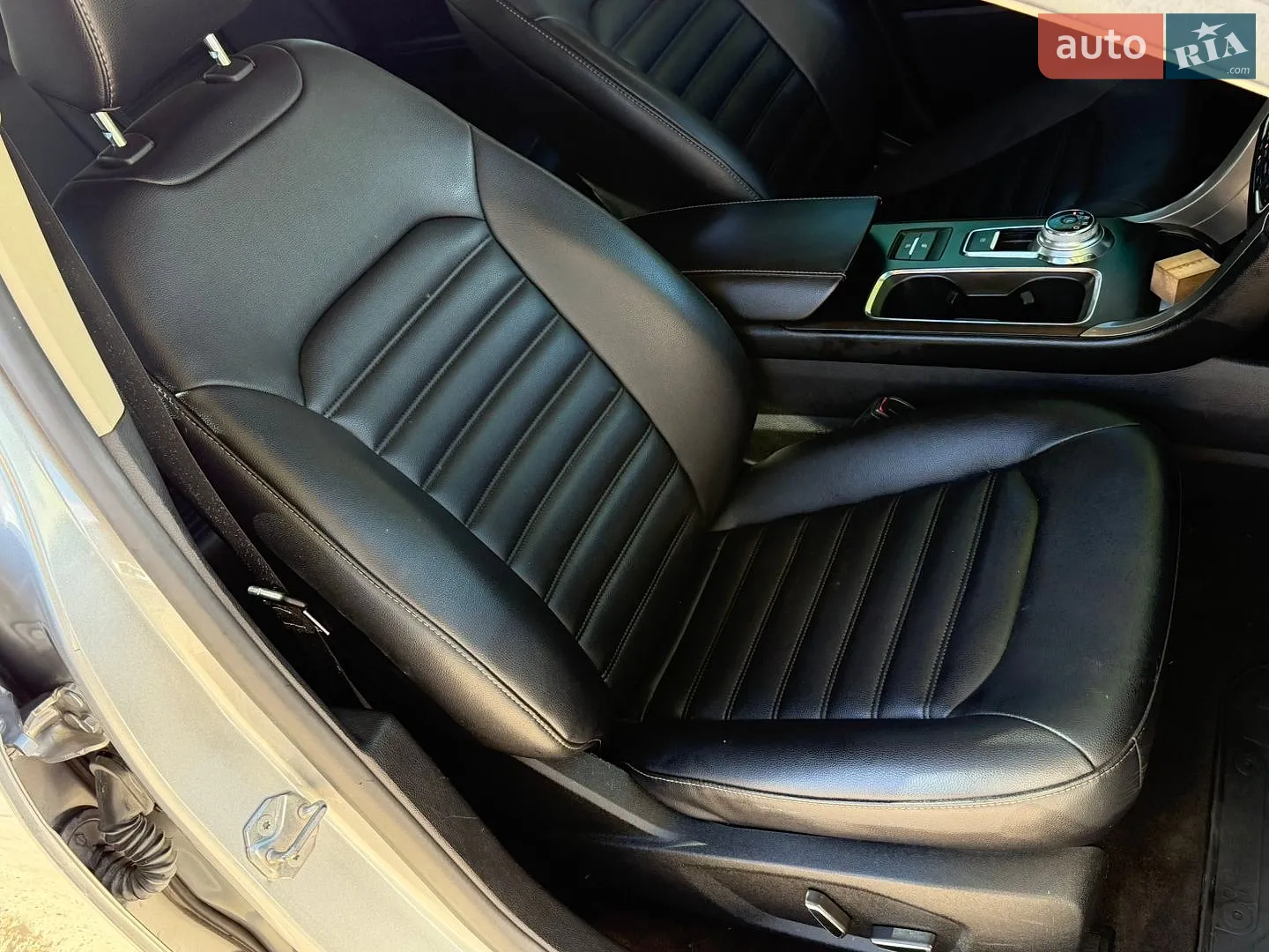 2020 Ford Fusion - мініатюра 27