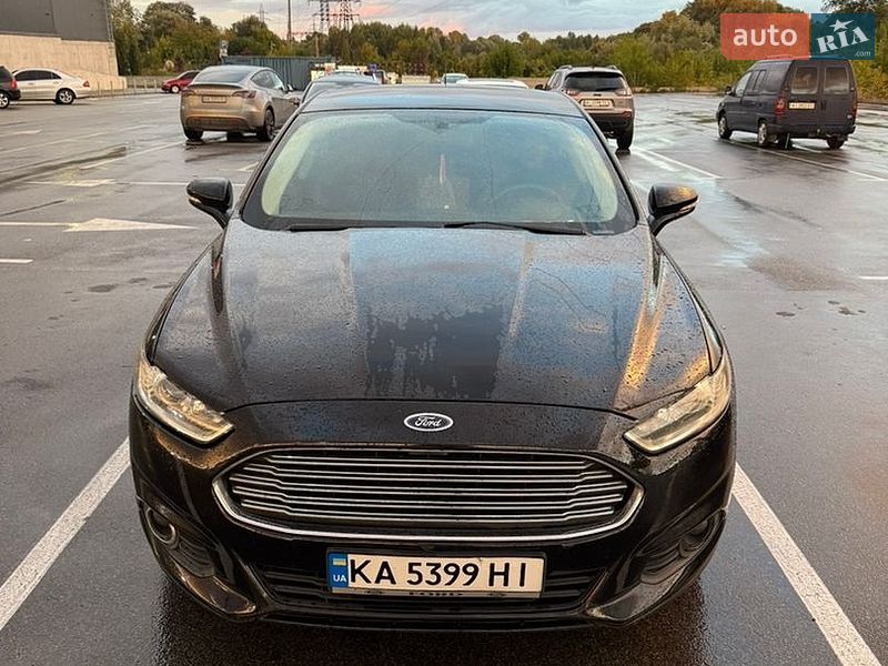 Седан Ford Fusion 2015 в Ирпене