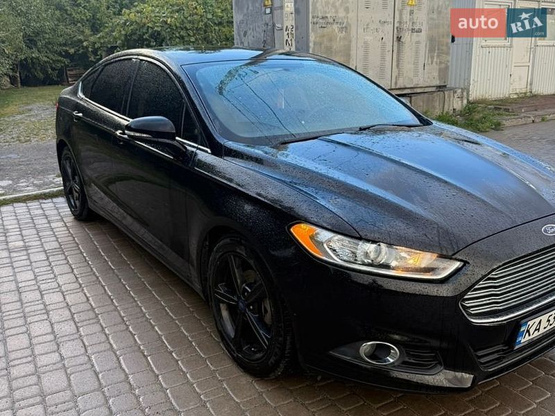 Седан Ford Fusion 2015 в Ирпене