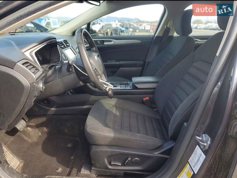 Седан Ford Fusion 2019 в Дрогобичі