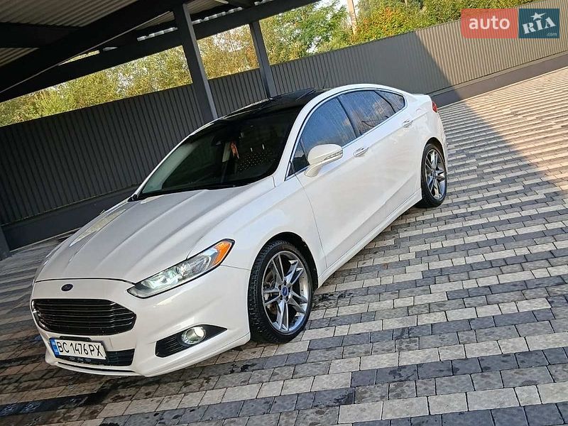 Седан Ford Fusion 2012 в Львове