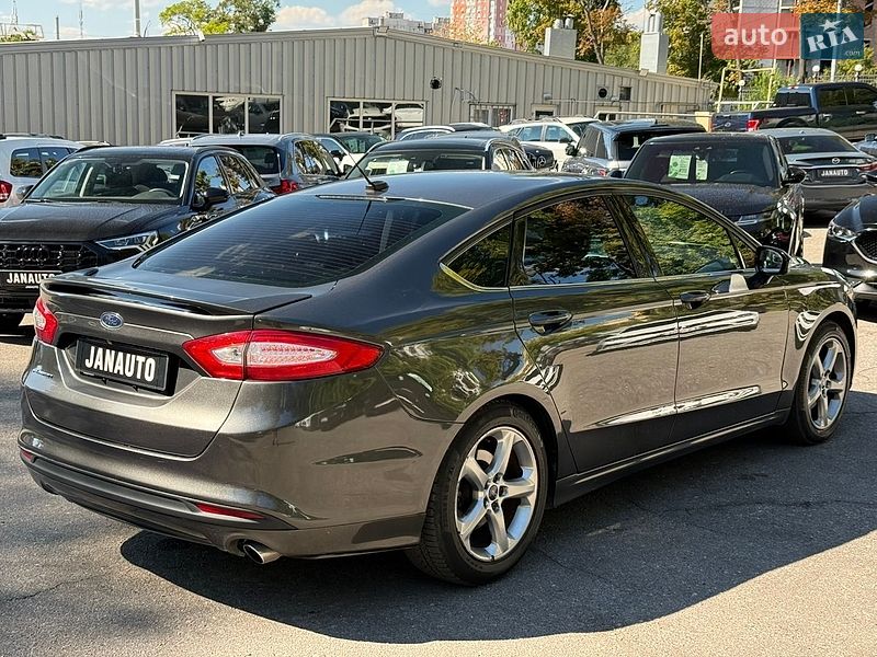 Седан Ford Fusion 2015 в Харькове