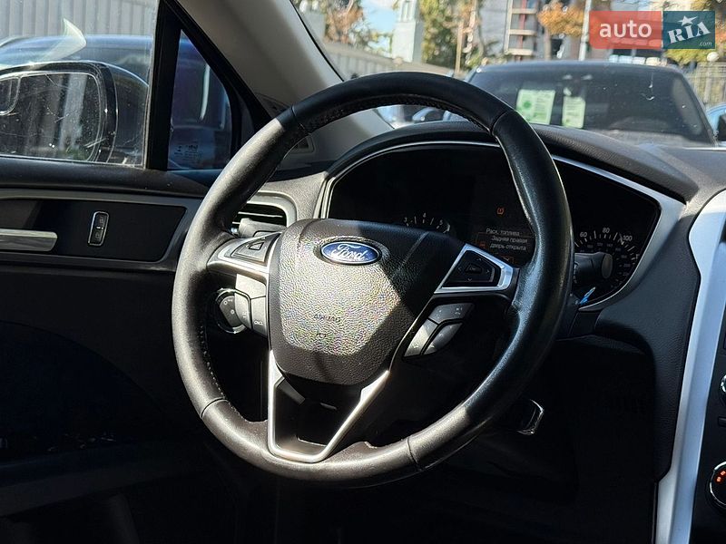 Седан Ford Fusion 2015 в Харькове