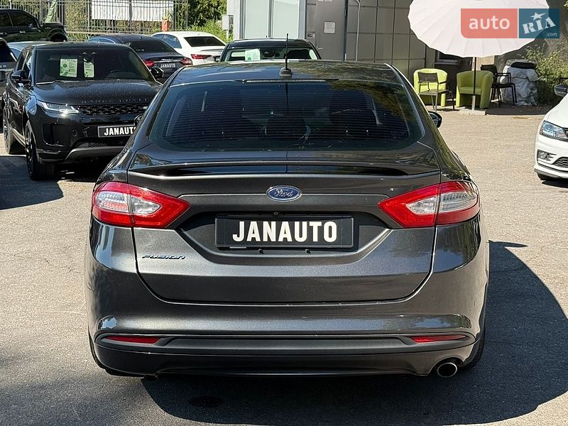 Седан Ford Fusion 2015 в Харькове