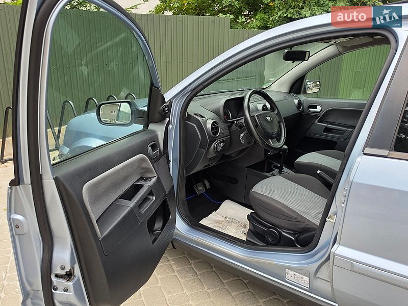 Хэтчбек Ford Fusion 2005 в Тернополе фото 22 Хэтчбек Ford Fusion 2005 в Тернополе