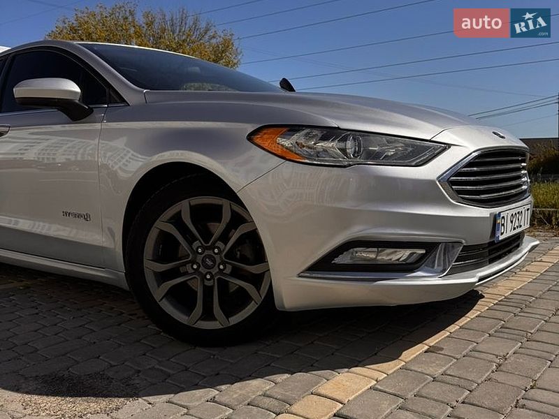 Седан Ford Fusion 2018 в Пирятине