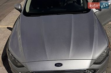 Седан Ford Fusion 2018 в Пирятине