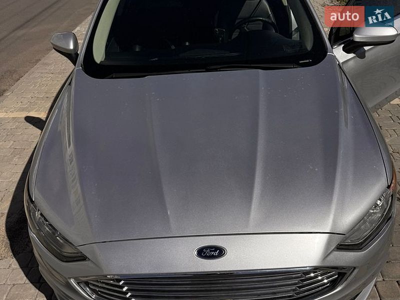 Седан Ford Fusion 2018 в Пирятине