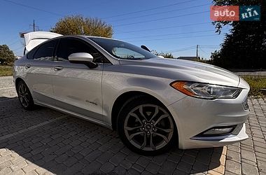 Седан Ford Fusion 2018 в Пирятине