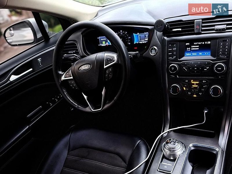 Седан Ford Fusion 2018 в Пирятине