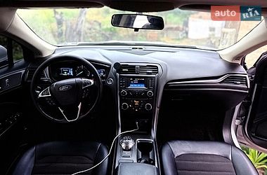 Седан Ford Fusion 2018 в Пирятине
