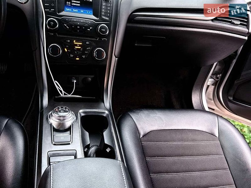 Седан Ford Fusion 2018 в Пирятине